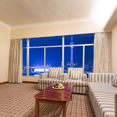 Ramada By Wyndham Pearl Guangzhou-Canton Fair Free Shuttle Bus Exterior photo