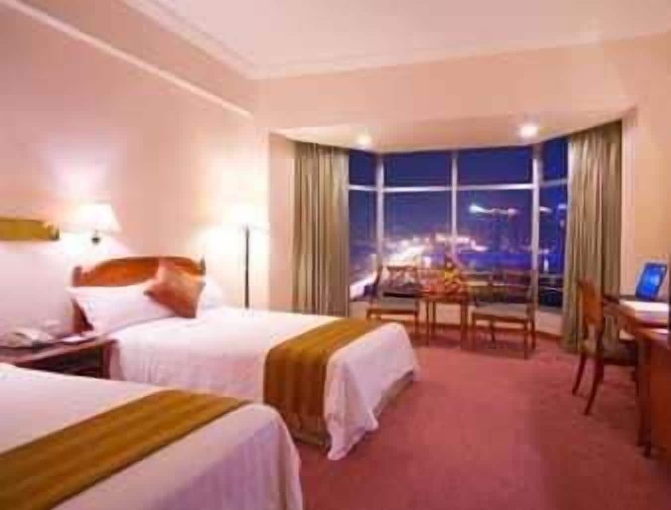 Ramada By Wyndham Pearl Guangzhou-Canton Fair Free Shuttle Bus Room photo