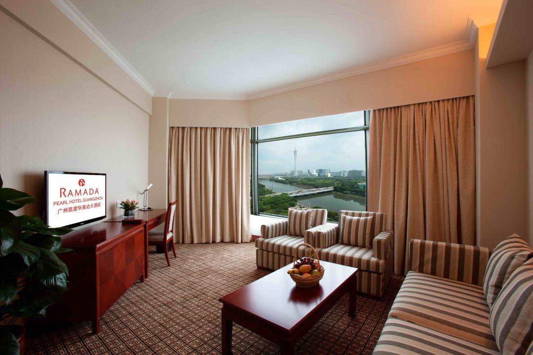 Ramada By Wyndham Pearl Guangzhou-Canton Fair Free Shuttle Bus Exterior photo