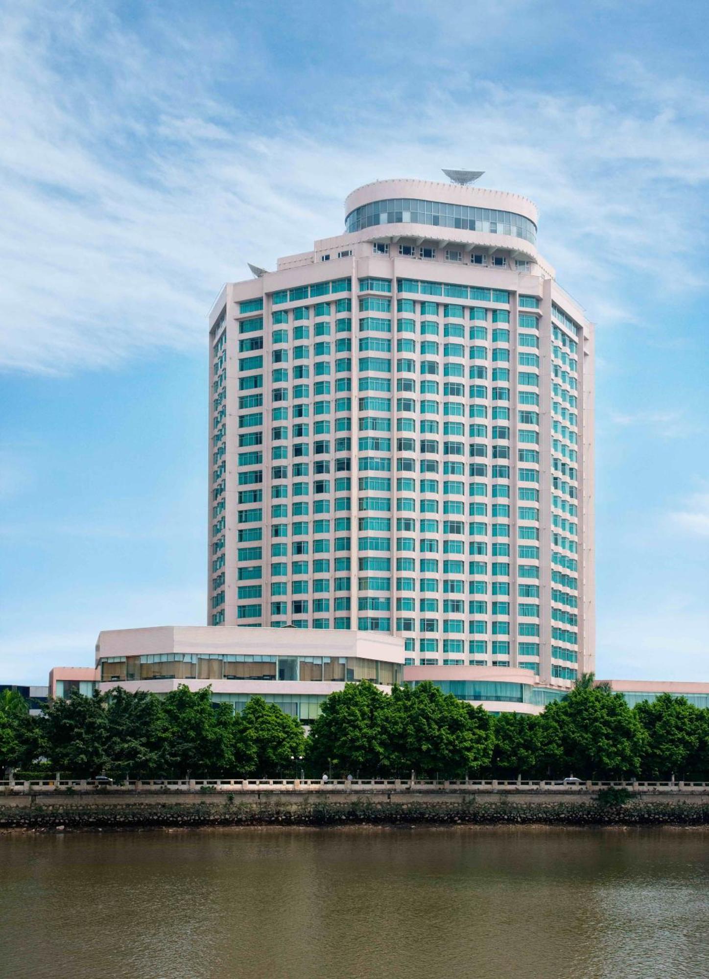 Ramada By Wyndham Pearl Guangzhou-Canton Fair Free Shuttle Bus Exterior photo