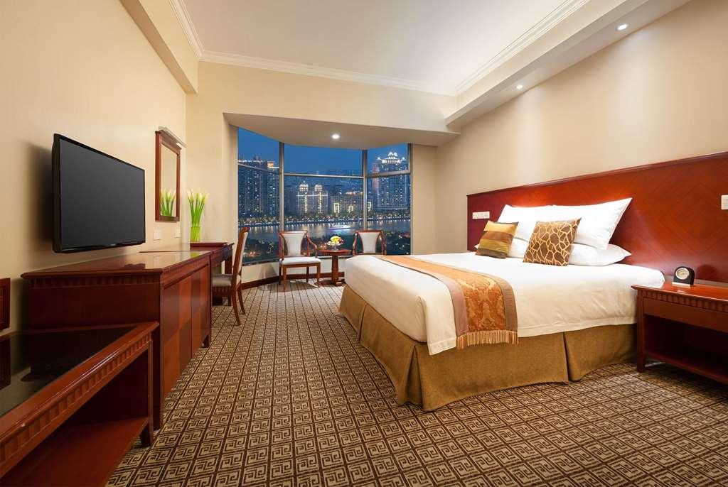 Ramada By Wyndham Pearl Guangzhou-Canton Fair Free Shuttle Bus Room photo