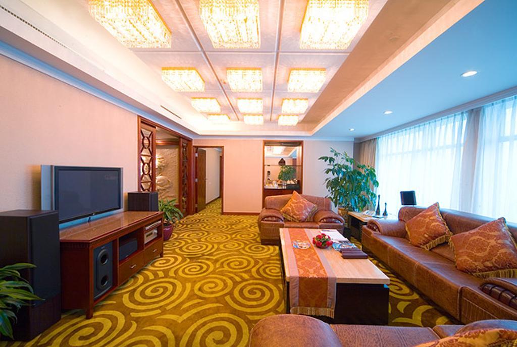Ramada By Wyndham Pearl Guangzhou-Canton Fair Free Shuttle Bus Exterior photo