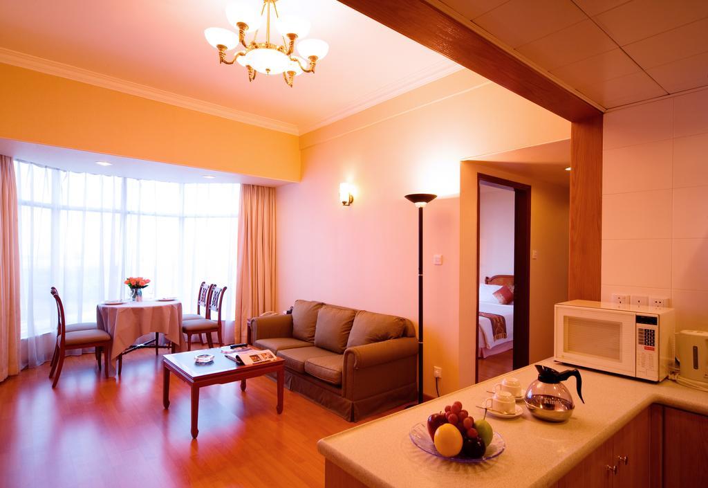 Ramada By Wyndham Pearl Guangzhou-Canton Fair Free Shuttle Bus Exterior photo