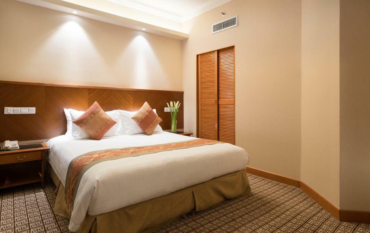 Ramada By Wyndham Pearl Guangzhou-Canton Fair Free Shuttle Bus Exterior photo